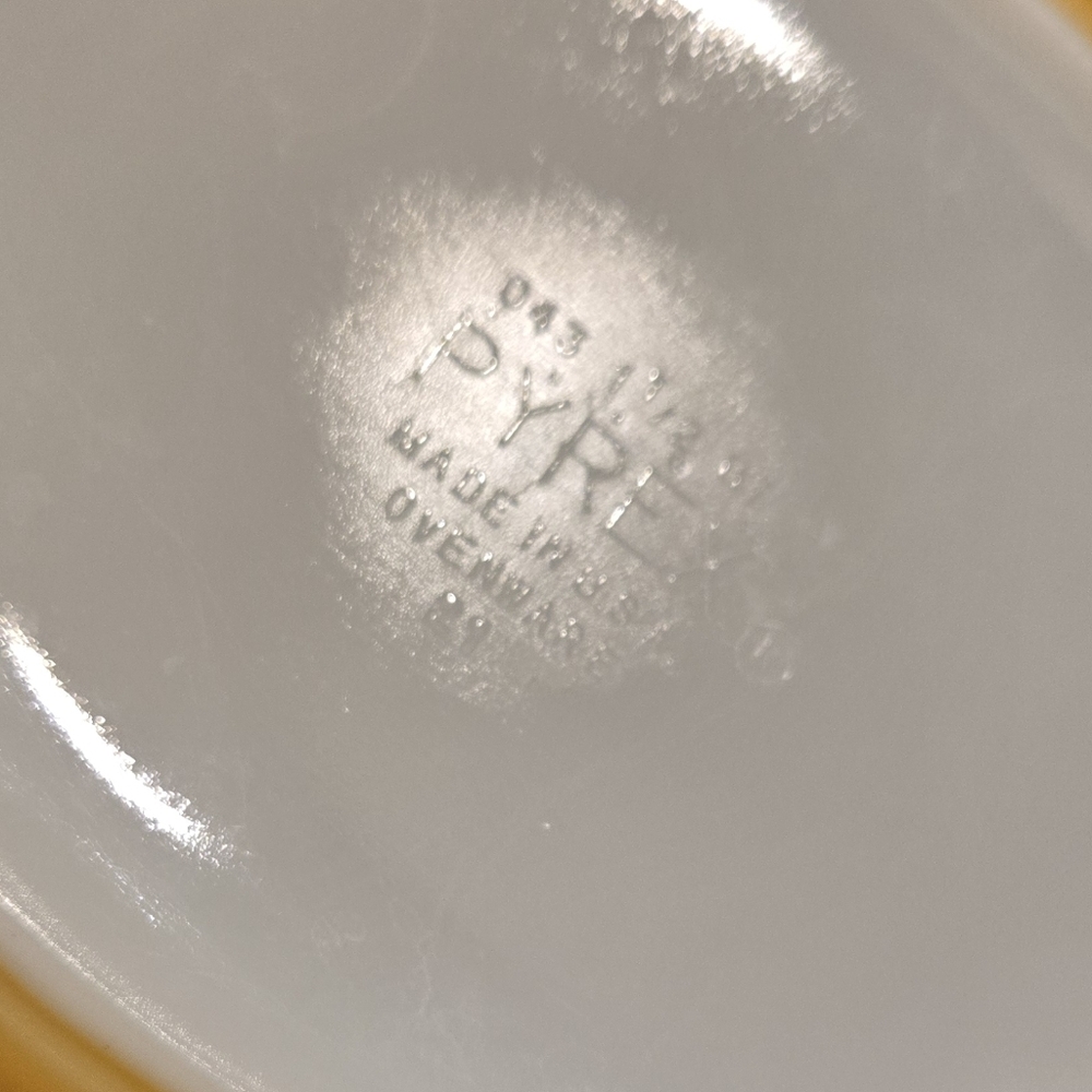 Vintage Pyrex Butterfly Gold #043 - Picture 8 of 9